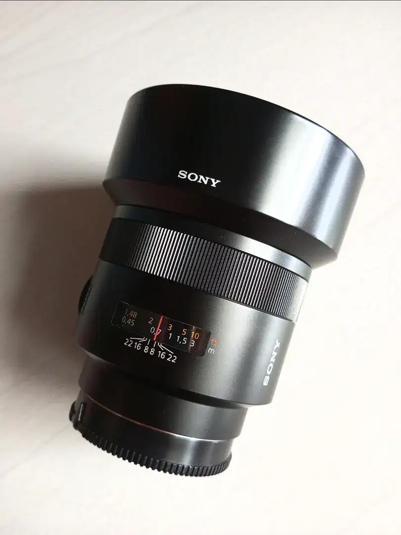 Sony Carl Zeiss 50mm F1,4 ZA SSM A-mount atau E-mount pake Sony LA-EA