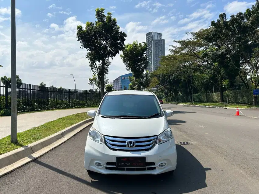 2015 Honda Freed 1.5 E MPV - PAJAK PANJANG