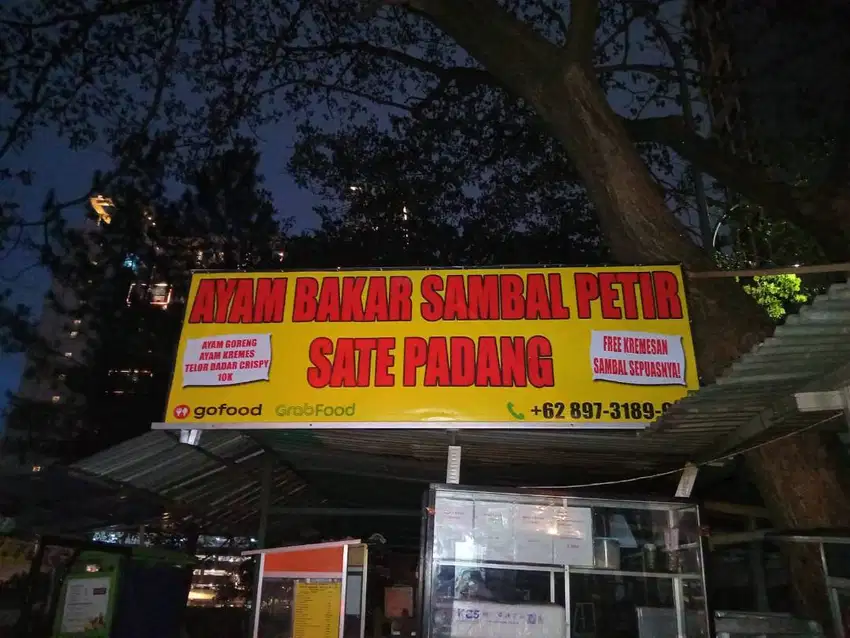 Di butuhkan segera karyawan wanita untuk di warung makan BSD