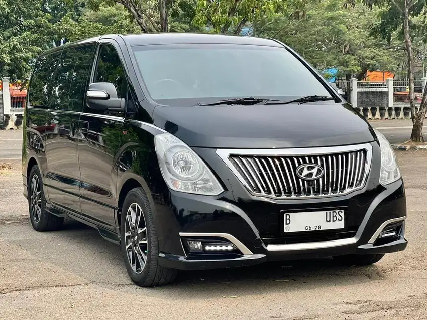 HYUNDAI H1 ROYALE DIESEL AT HITAM 2018!!