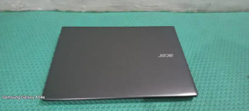 DIJUAL LAPTOP SECOND TIPE ACER E5-475G-i3 6006U-WIN10-GRAY