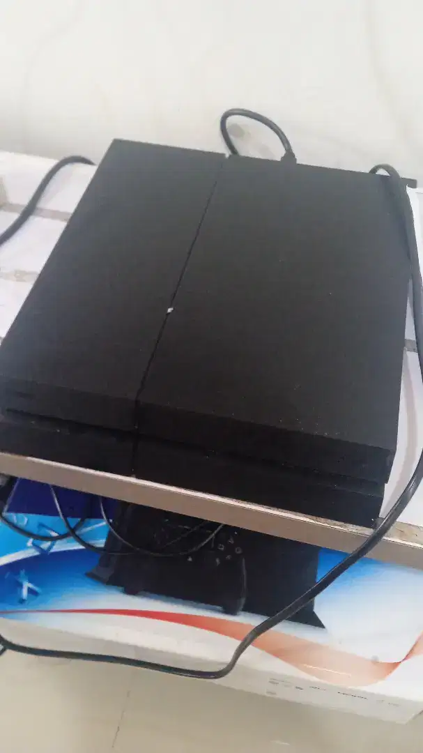 PS 4 Fat , 1 TB kondisi 96%