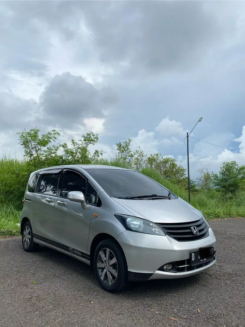 Tdp 2 Juta Honda Freed 1.5 S At 2011