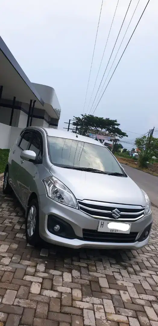 SUZUKI ERTIGA 2017 LOW KM ASLI H SEMARANG TANGAN PERTAMA