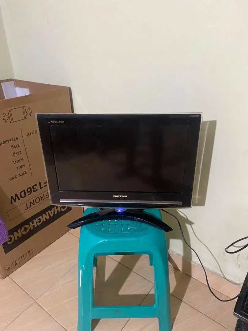 TV LED Polytron 19 inch