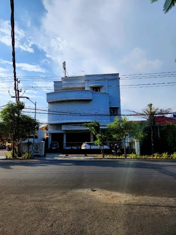 DISEWAKAN GEDUNG 4,5 LANTAI SURABAYA PUSAT RAYA AMBENGAN