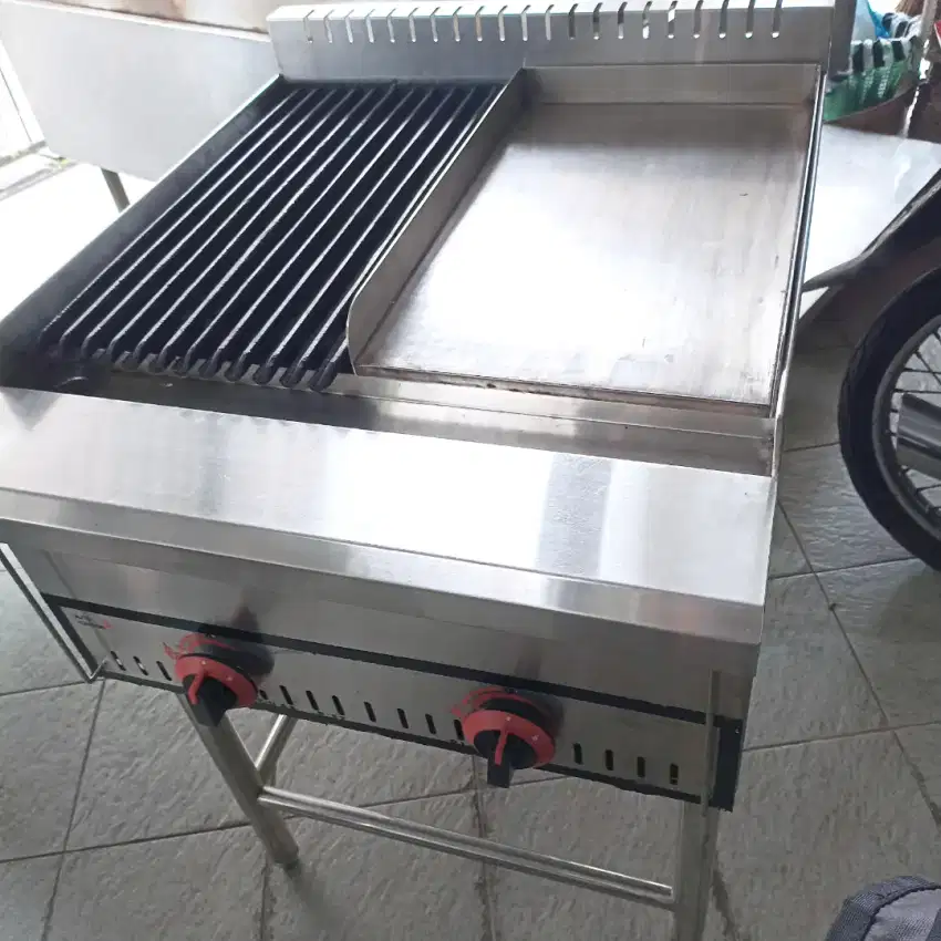 Grill combi batu lava