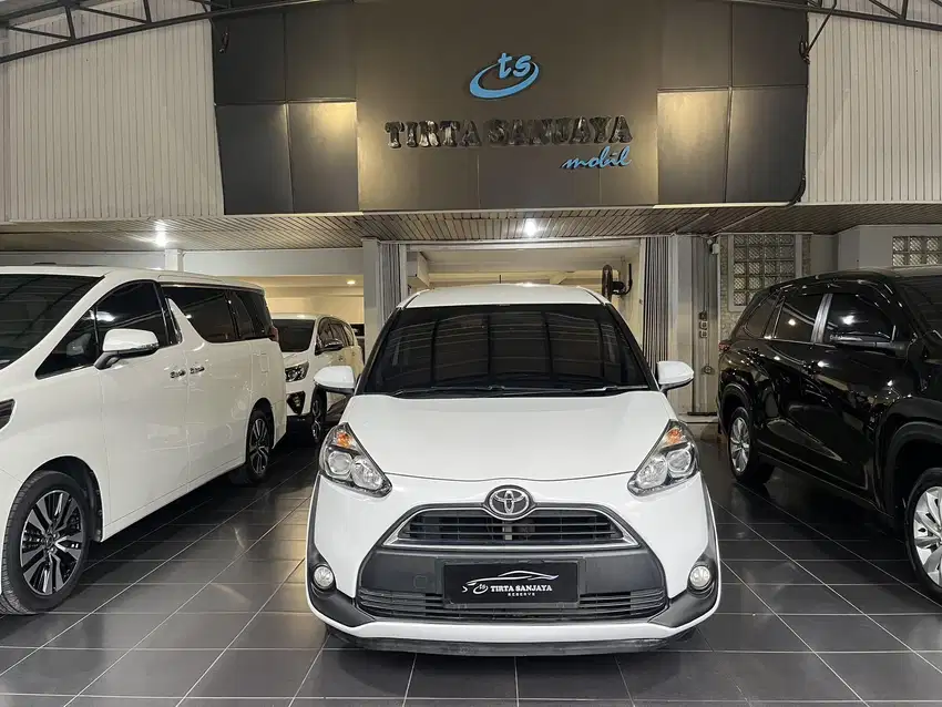 Toyota Sienta V AT 2016 KM 99 rb