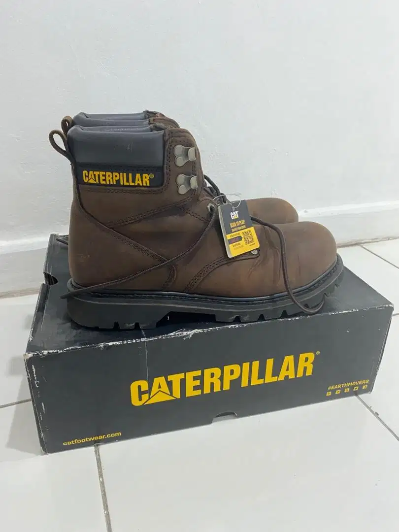 Sepatu safety Caterpillar