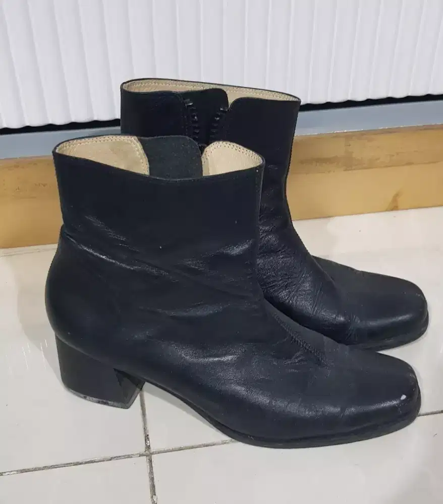 SEPATU BOOTS KULIT sz 36