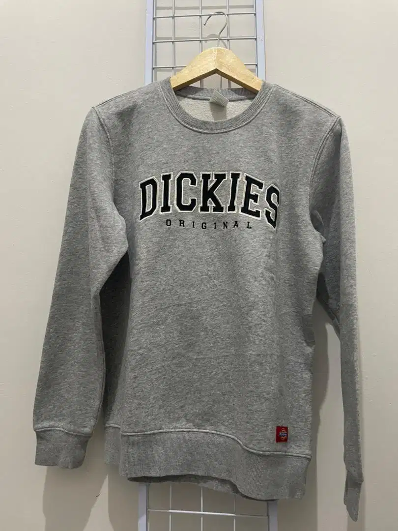 Ceewneck Dickies