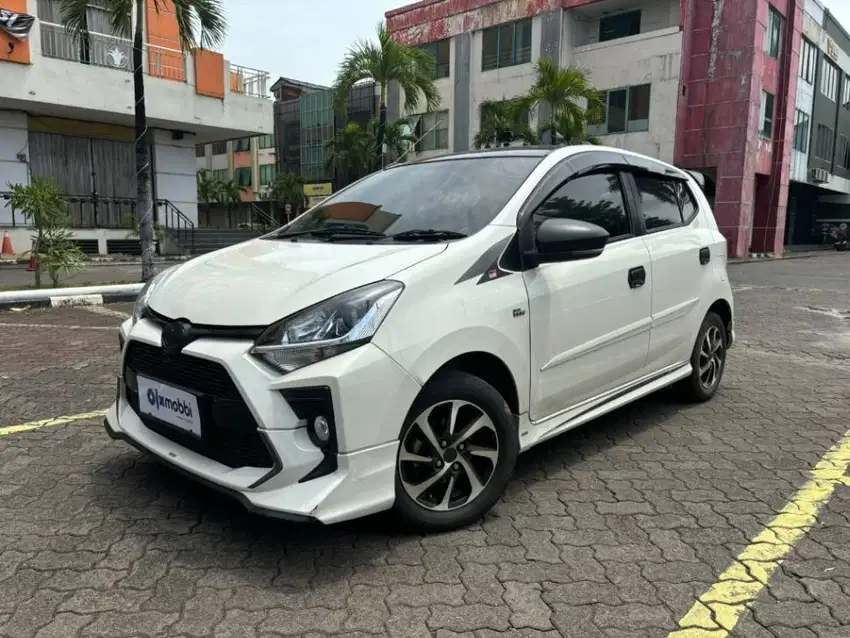 Pajak Panjang - Toyota Agya 1.2 GR Sport Bensin-MT 2021 (FKA)