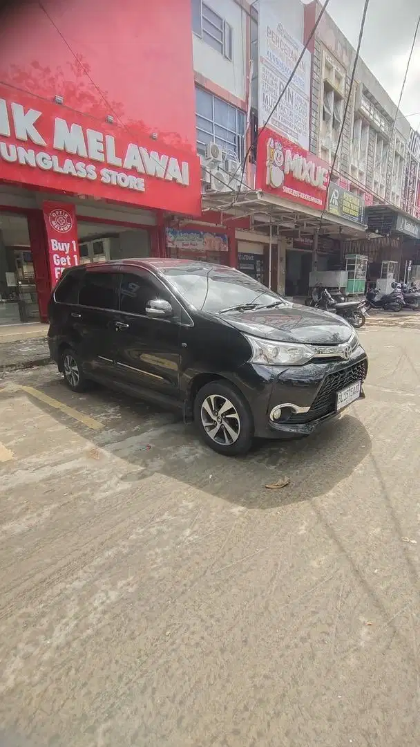 Toyota avanza veloz 1.5 matic tahun 2015 plat bl