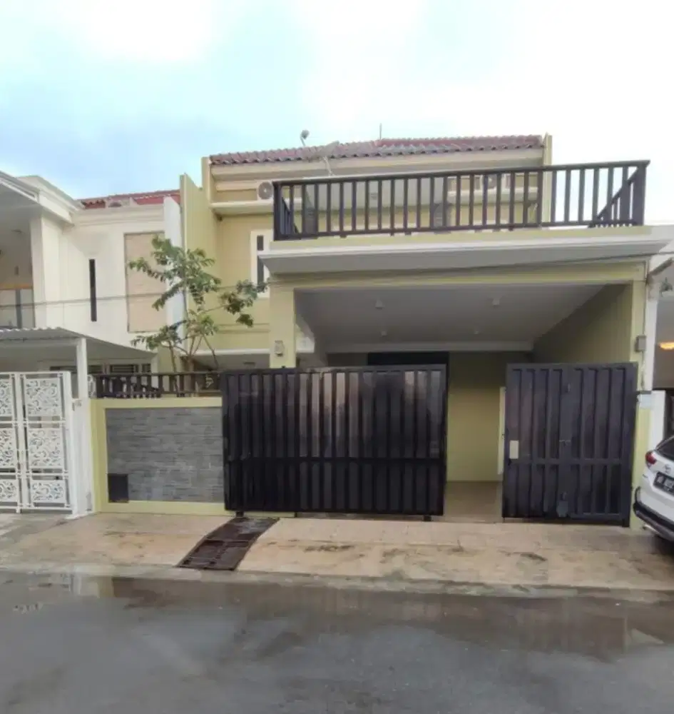 Rumah / Homestay Komersial Di Jalan Damai / Jalan Palagan Kolam Renang