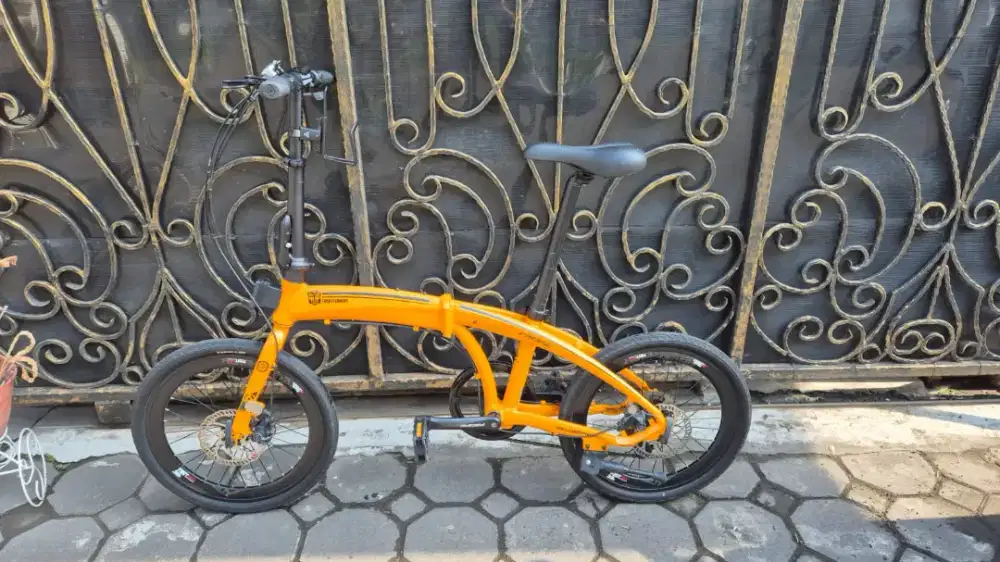 DIJUAL SEPEDA LIPAT 20 NORIS 2.0 TRANSFORMER WARNA ORANGE