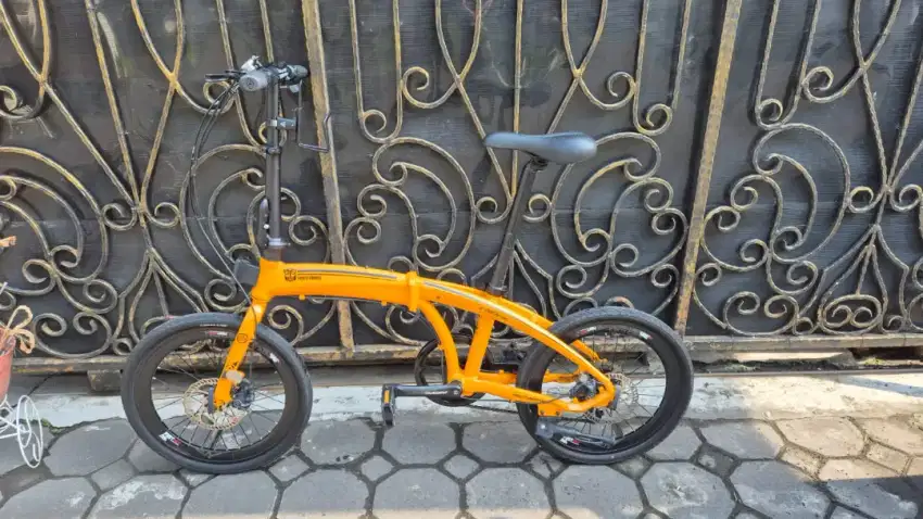 DIJUAL SEPEDA LIPAT 20 NORIS 2.0 TRANSFORMER WARNA ORANGE