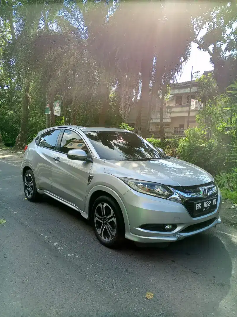 (DP39JT) HR-V PRESTIGE SUNROOF A/T 2015