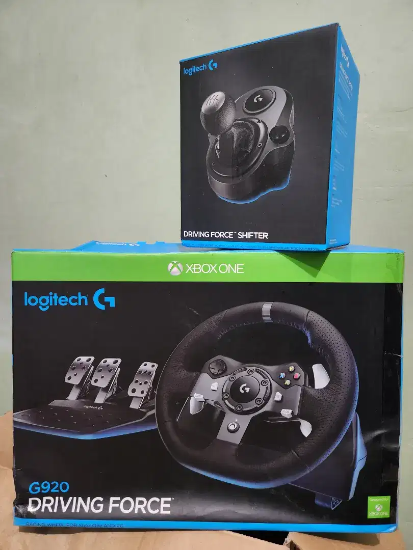 Logitech G920 + H Shifter. For Xbox & PC