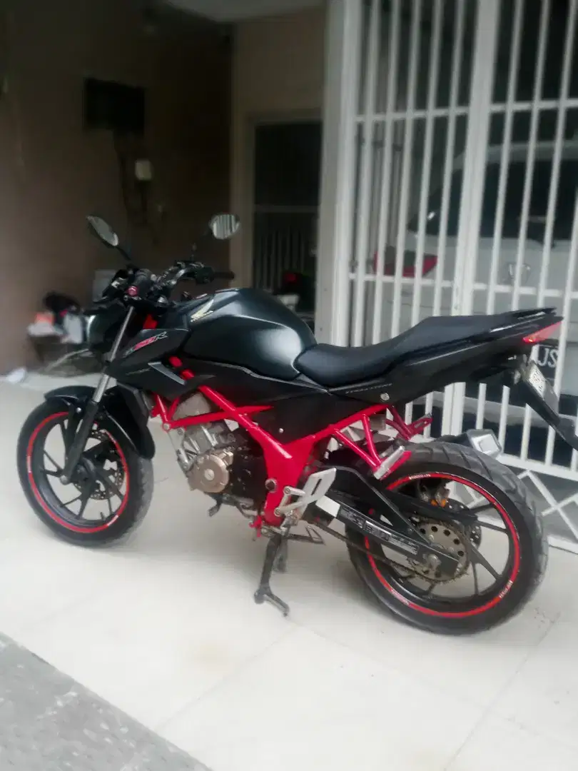 Cb 150 R plat Bandung 2018