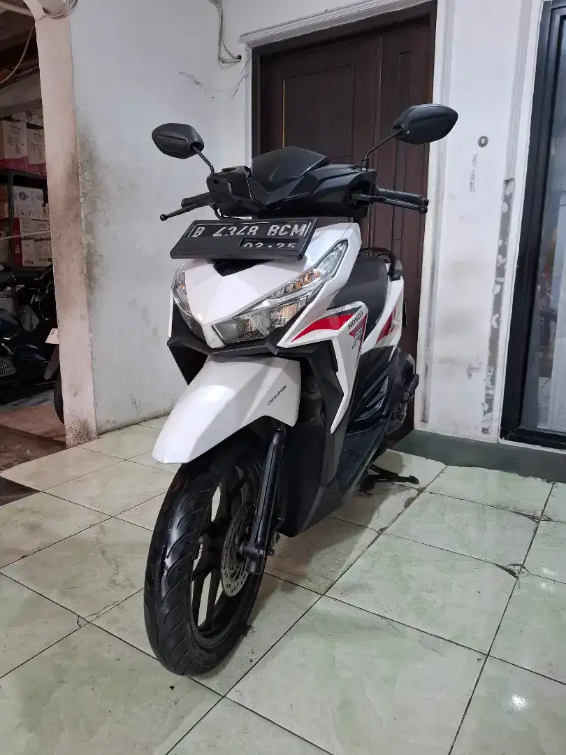 HONDA VARIO 125 CBS TAHUN 2015, ISTIMEWA