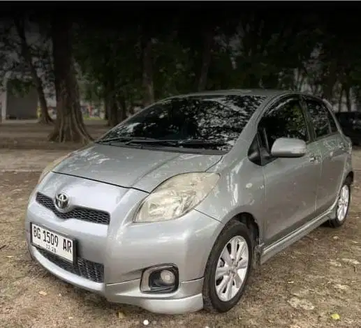 Toyota Yaris 1.5 E Bensin AT 2013