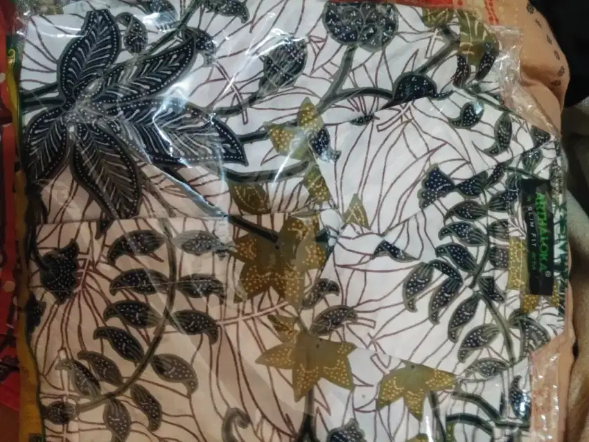 Baju Batik Asli Indonesia