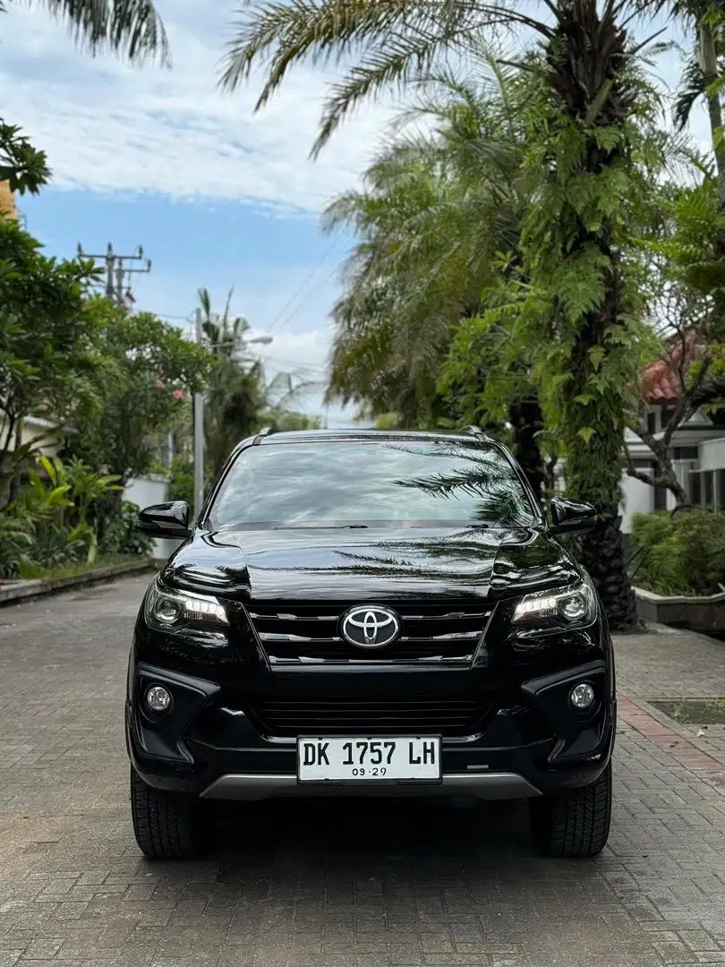 Toyota Fortuner VRZ TRD automatic