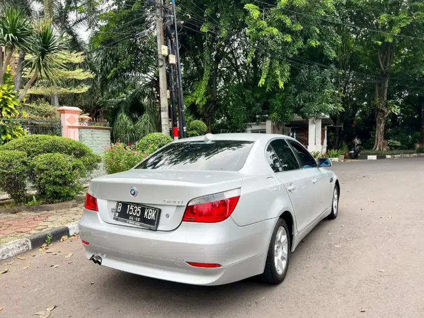 BMW 520I E60 AUTOMATIK ISTIMEWA 2004