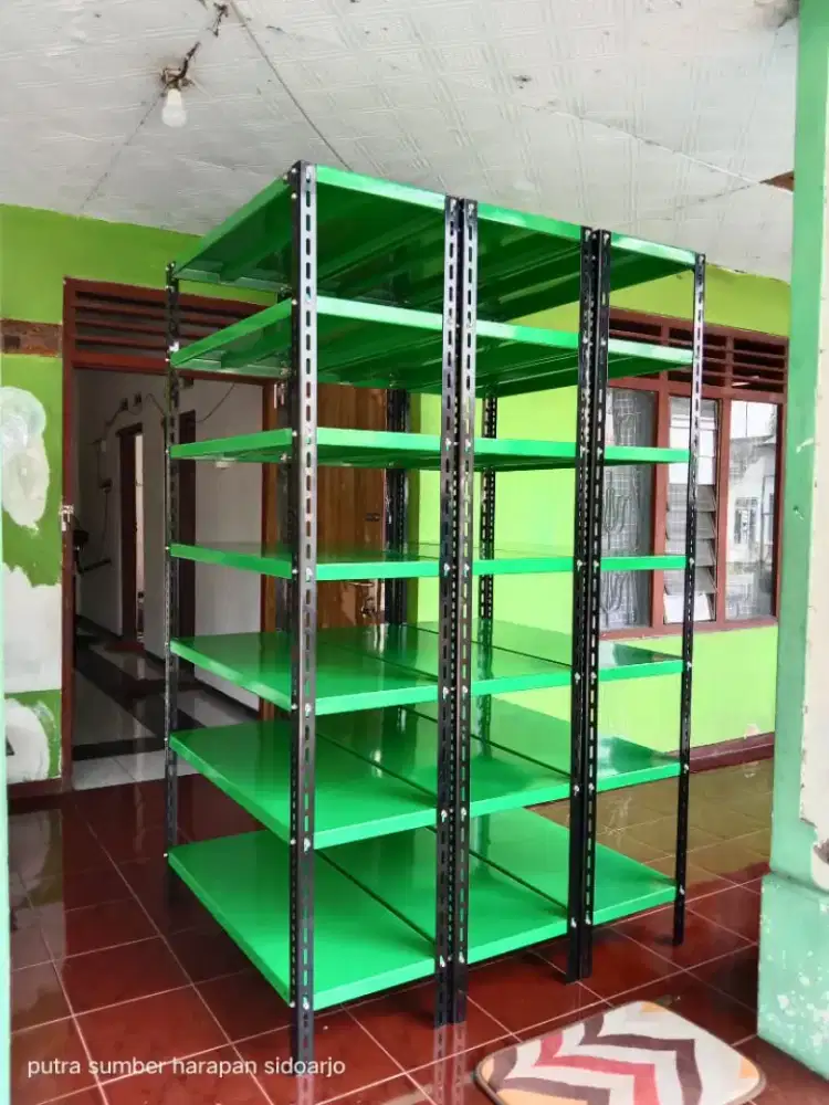 RAK BESI siku lubang