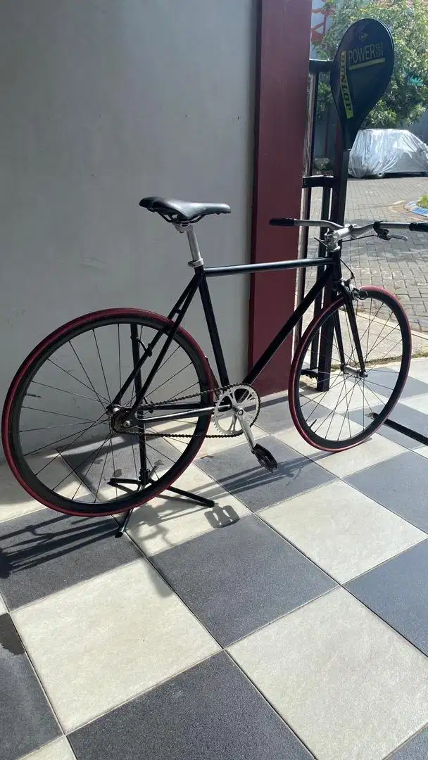 SEPEDA FIXIE BASIC AIRWALK