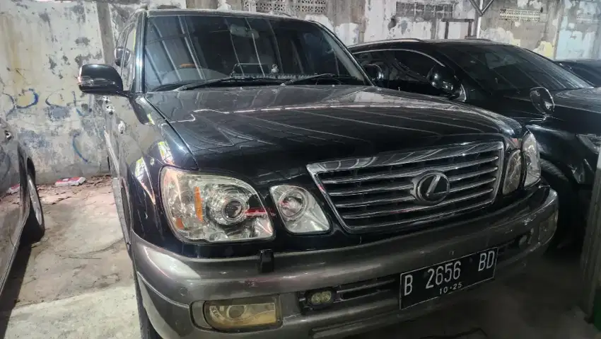 Toyota landcruiser VX 105 bensin  2001 AT