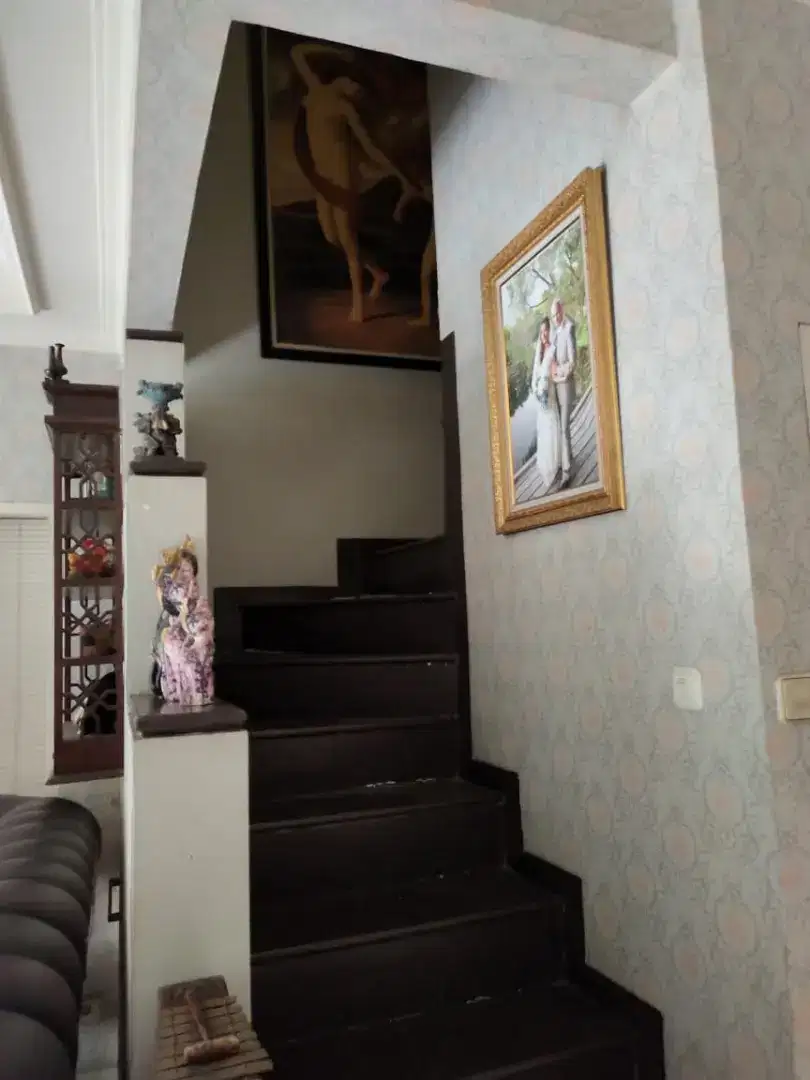 Rumah Siap Huni dan Bisnis  di Jalan Utama Griya Loka BSD
