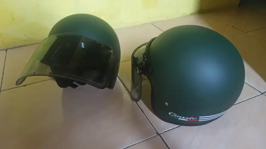 Dijual Helm 2 pcs