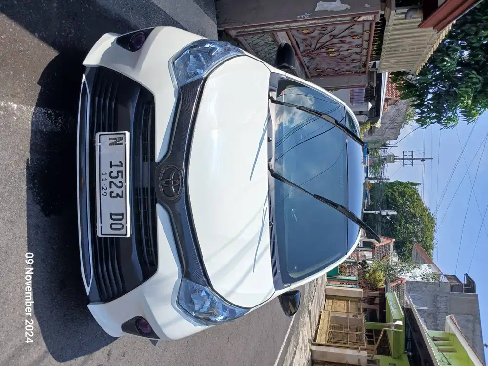 Jual Toyota Calya Putih G 1.2 MT 2016