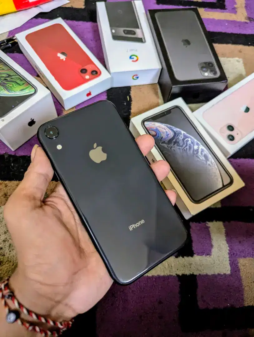 iPhone Xr 64Gb
-black