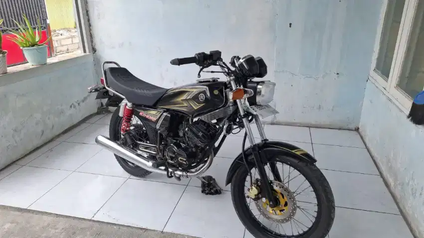 Di jual motor RX king 2004