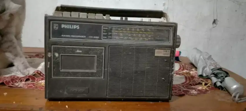 Radio tape jadul,merk Philips.kondisi off.