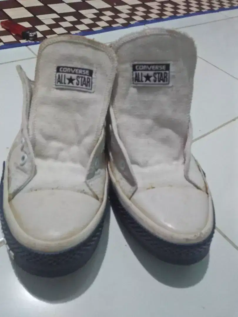 Sepatu converse ori bekas size 42