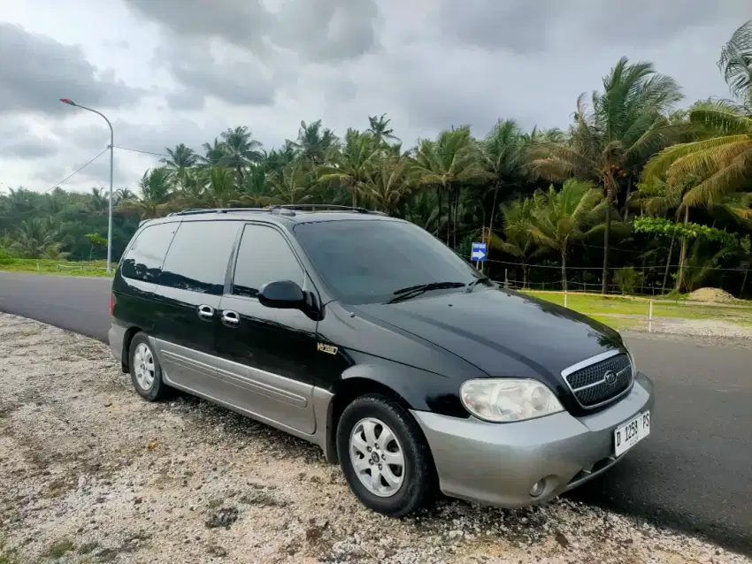 KIA Sedona A/T LS 2004 LANGKA SUPER ISTIMEWA TERAWAT Sensasi Alphard