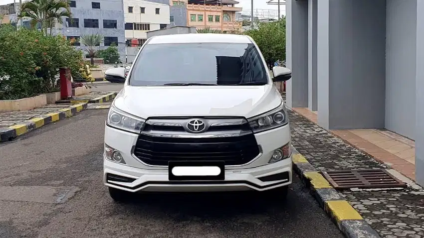 toyota kijang innova v trd sportivo 2020 diesel putih matic tangan 1