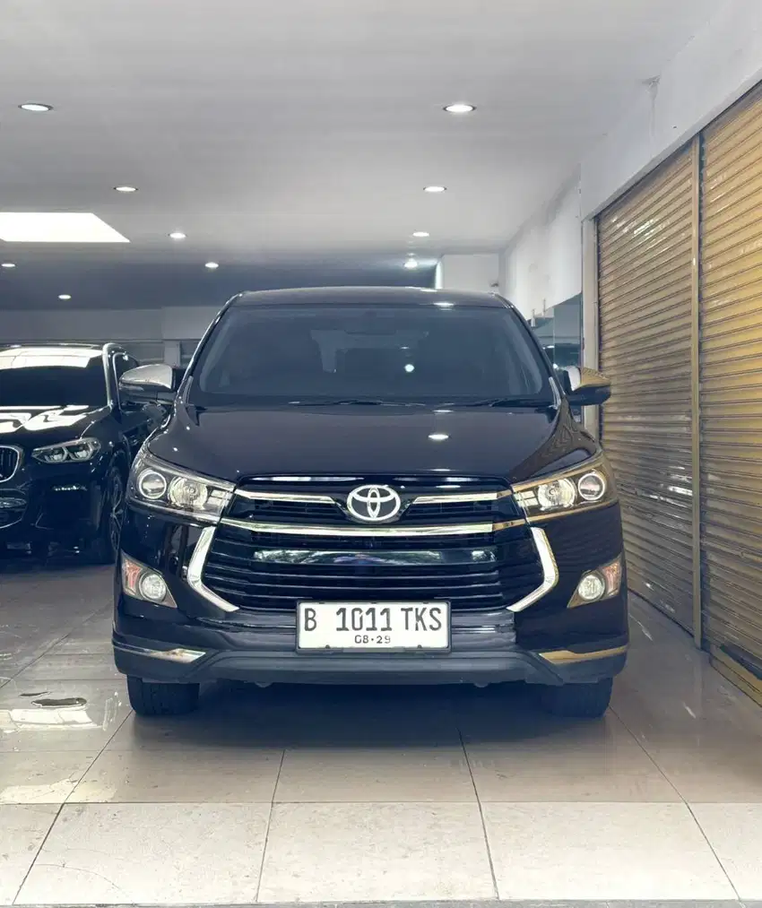 Toyota Kijang Innova Venturer Diesel 2019 August Automatic Hitam Metal