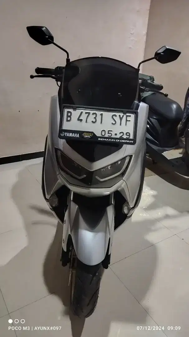 Yamaha NMAX new keyless 2024 silver