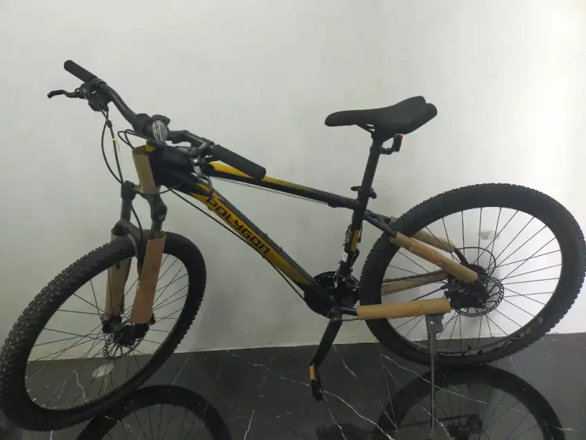 Sepeda Gunung MTB POLYGON cascade 4 27.5 (M)