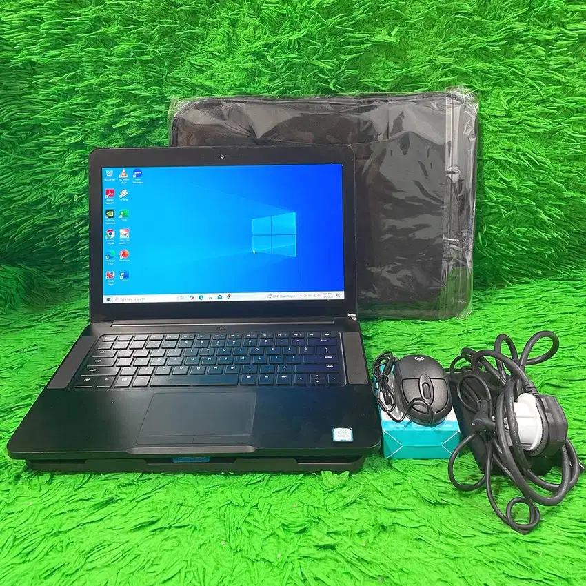 dijual laptop Razer Blade, Core i7-7700,Ram 16gb,SSD 500gb