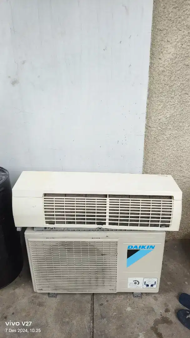 AC daikin 1 PK  kondisi bagus msh dingin