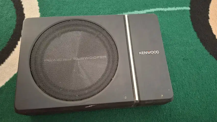 Subwoofer aktif kolong jok mobil 8inchi kenwood