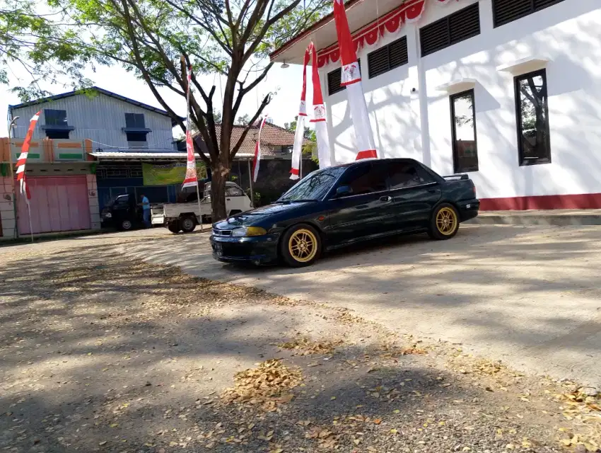 Lancer GLXI tahun 1996