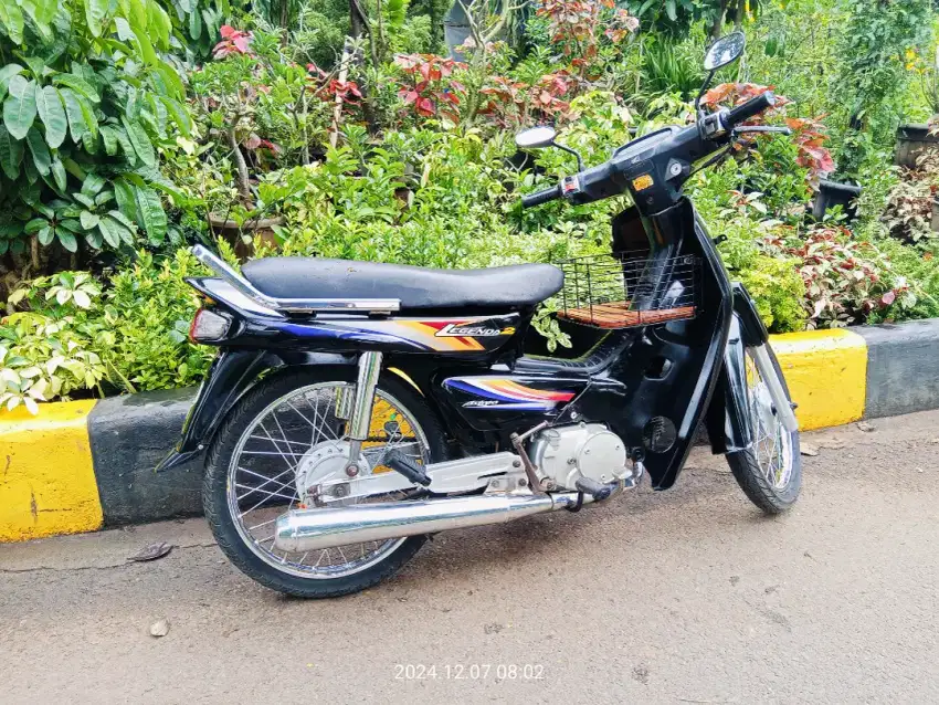 Honda Astrea Legenda 2