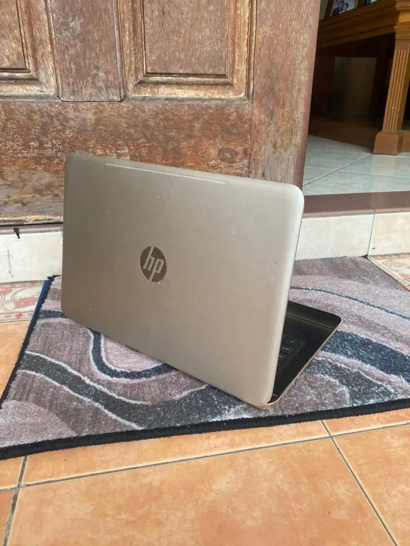 Di jual Laptop HP PAVILION Buat Ngetik” kerjaan atau kuliah cocok