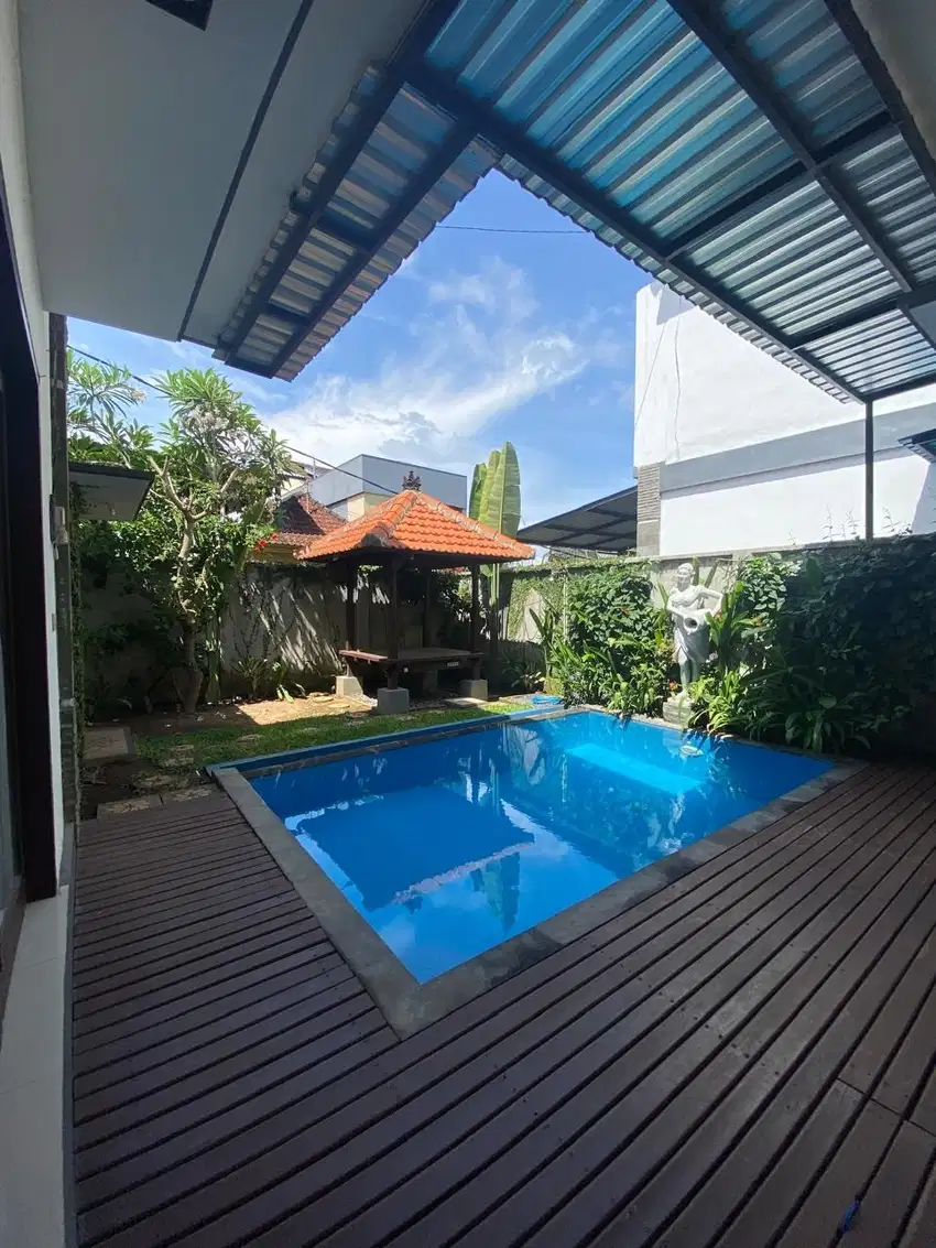 3 BEDROOMS  VILLA 5 MINUTES FROM KETEWEL BEACH - BALI